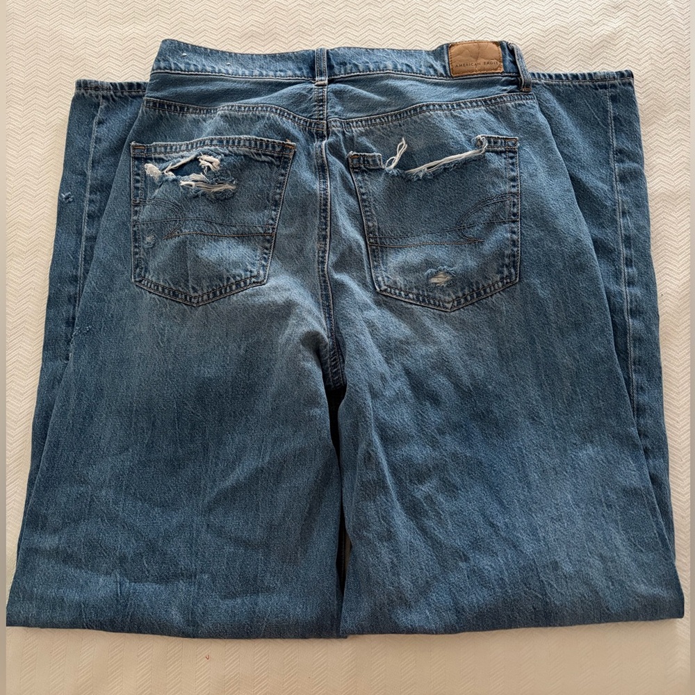 American Eagle Outfitters Relaxed Fit Blue Jeans